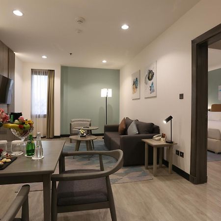Holiday Inn Riyadh Al Qasr By Ihg מראה חיצוני תמונה